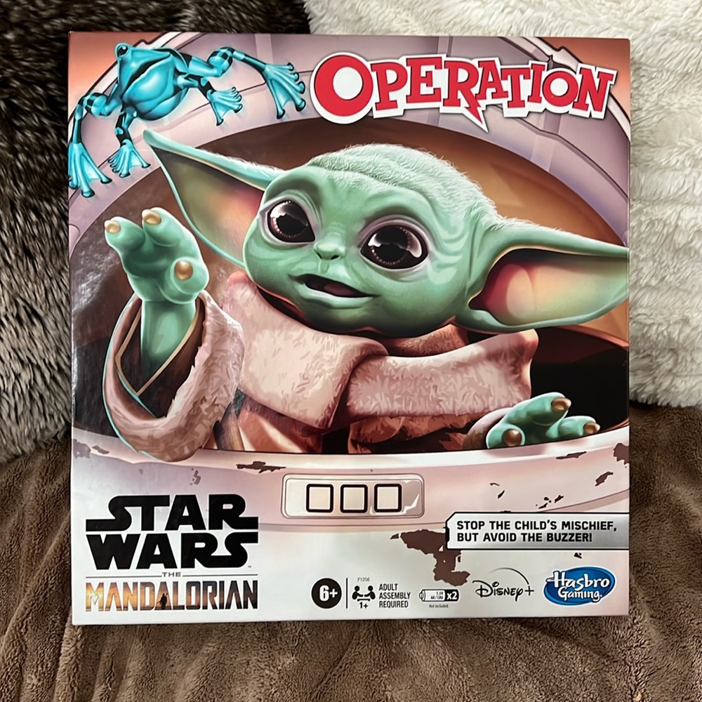 Operation game- Star Wars the Mandalorian “the child” edition